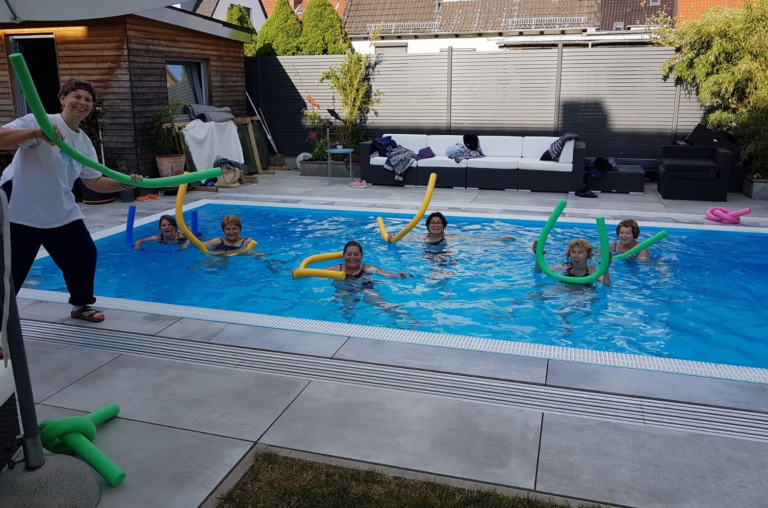 Aqua Gymnastik Sommerparty Ttc Grun Gelb